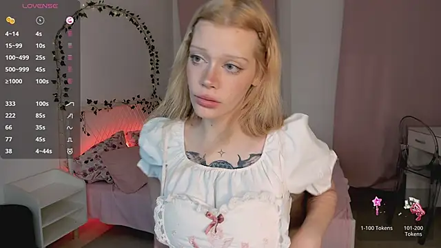 boobsybootie online show from July 2026 08:59:01 PM