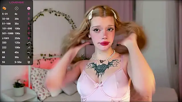 boobsybootie online show from April 2026 09:15:01 PM