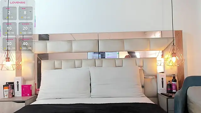 Snapshot of _dinna chatting on October 2025 07:17:01 PM dinna online show from October 2025 07:17:01 PM