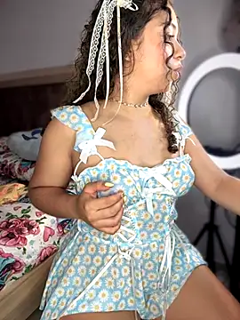 Snapshot of Shara_dreams chatting on October 2025 11:05:01 PM Shara dreams online show from October 2025 11:05:01 PM