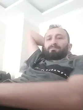 Snapshot of Yaramaz331 chatting on March 2025 11:44:02 AM Yaramaz331 online show from March 2025 11:44:02 AM