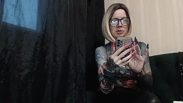 Snapshot of alexandra_zaryanova chatting on November 2025 07:23:02 AM alexandra zaryanova online show from November 2025 07:23:02 AM