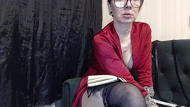 Snapshot of alexandra_zaryanova chatting on October 2025 03:42:01 PM alexandra zaryanova online show from October 2025 03:42:01 PM