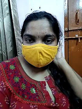 Snapshot of lovely-latha chatting on February 2025 07:53:02 PM lovely-latha online show from February 2025 07:53:02 PM