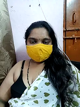 Snapshot of lovely-latha chatting on February 2025 06:45:02 PM lovely-latha online show from February 2025 06:45:02 PM