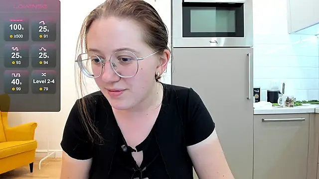Charmy Gracy online show from June 2026 07:04:01 PM