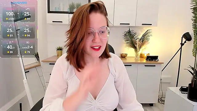 Charmy Gracy online show from May 2026 12:27:01 PM