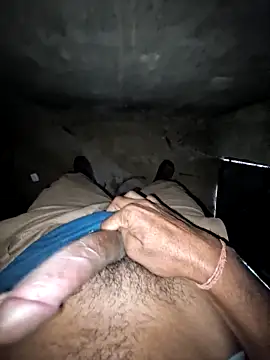 breejs online show from December 2025 02:23:02 AM