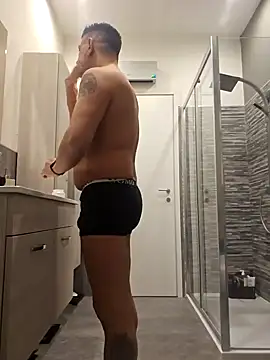 Snapshot of kekko-1982 chatting on January 2025 09:26:01 AM kekko-1982 online show from January 2025 09:26:01 AM