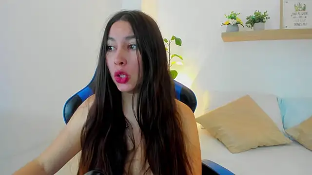 Snapshot of bella_99_ chatting on June 2026 11:48:01 AM bella 99 online show from June 2026 11:48:01 AM