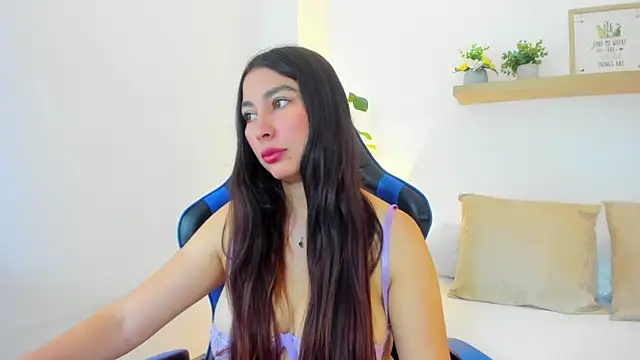 Snapshot of bella_99_ chatting on June 2026 11:53:01 AM bella 99 online show from June 2026 11:53:01 AM