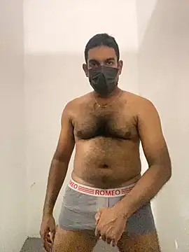 MALEHYPER online show from September 2025 01:51:01 PM