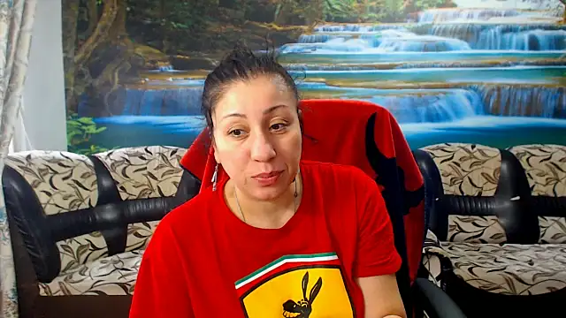 Snapshot of MoistMady chatting on February 2026 06:24:02 AM MoistMady online show from February 2026 06:24:02 AM