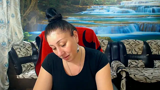 Snapshot of MoistMady chatting on April 2026 02:54:02 PM MoistMady online show from April 2026 02:54:02 PM