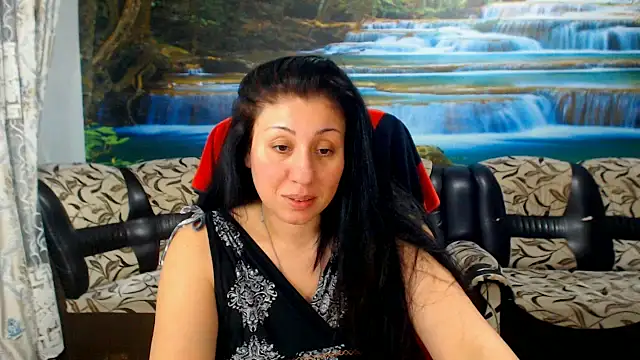 Snapshot of MoistMady chatting on April 2026 06:09:02 PM MoistMady online show from April 2026 06:09:02 PM