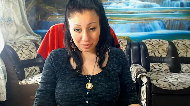 Snapshot of MoistMady chatting on May 2026 06:44:02 AM MoistMady online show from May 2026 06:44:02 AM