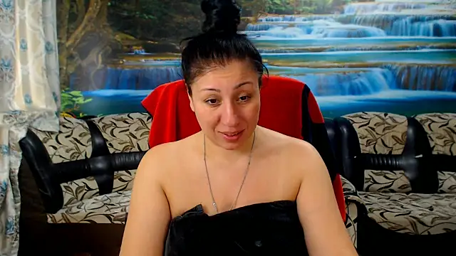 Snapshot of MoistMady chatting on April 2026 11:03:02 AM MoistMady online show from April 2026 11:03:02 AM