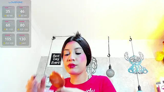 Snapshot of Rebeca_xs chatting on February 2026 07:30:01 AM Rebeca xs online show from February 2026 07:30:01 AM