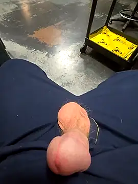 Snapshot of WhiteMeat069 chatting on March 2025 05:56:01 AM WhiteMeat069 online show from March 2025 05:56:01 AM