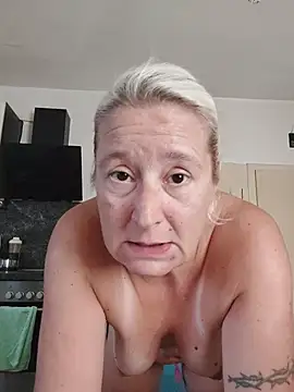 GeileEstelle online show from August 2026 05:56:02 AM