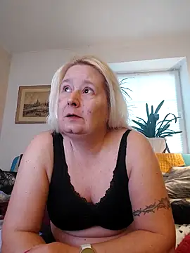 GeileEstelle online show from November 2025 01:59:01 PM