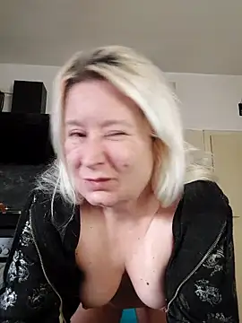 GeileEstelle online show from October 2025 05:53:01 AM