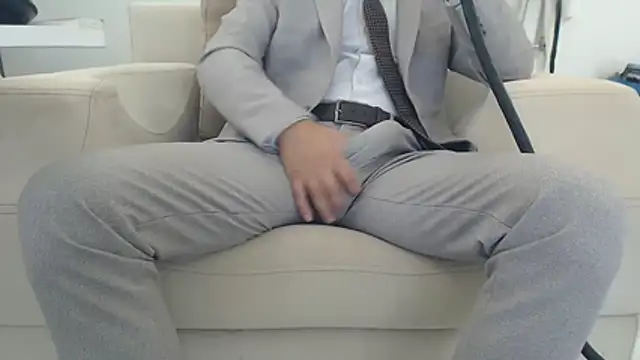 Snapshot of masterxmonster chatting on November 2025 10:18:02 AM masterxmonster online show from November 2025 10:18:02 AM