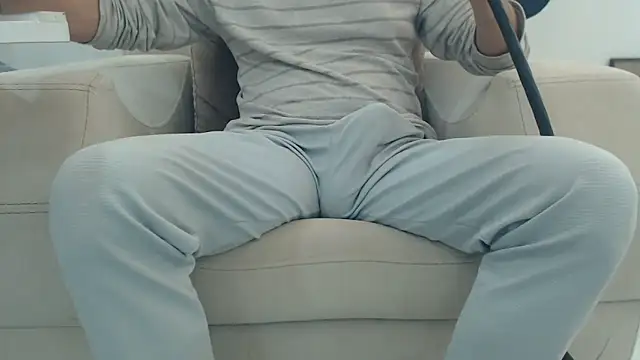 Snapshot of masterxmonster chatting on December 2025 12:27:02 AM masterxmonster online show from December 2025 12:27:02 AM