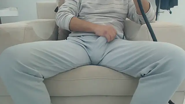 Snapshot of masterxmonster chatting on November 2025 05:07:01 AM masterxmonster online show from November 2025 05:07:01 AM