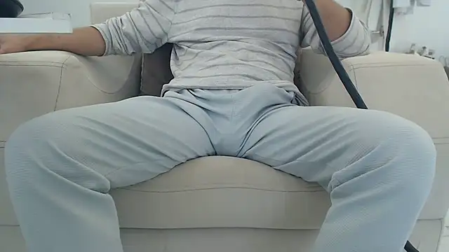 Snapshot of masterxmonster chatting on November 2025 12:20:01 PM masterxmonster online show from November 2025 12:20:01 PM