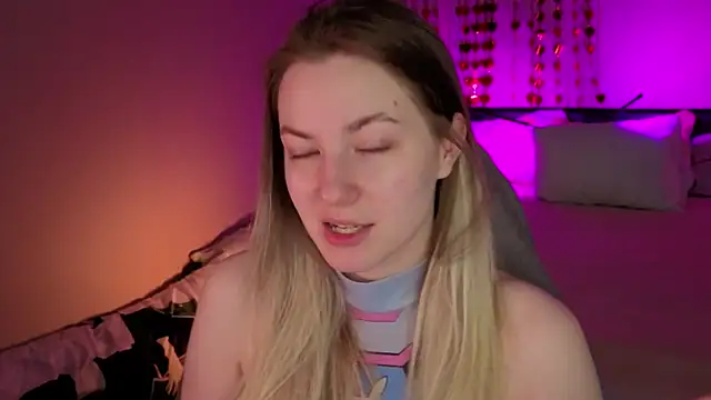 elinanortas online show from April 2026 04:30:01 AM