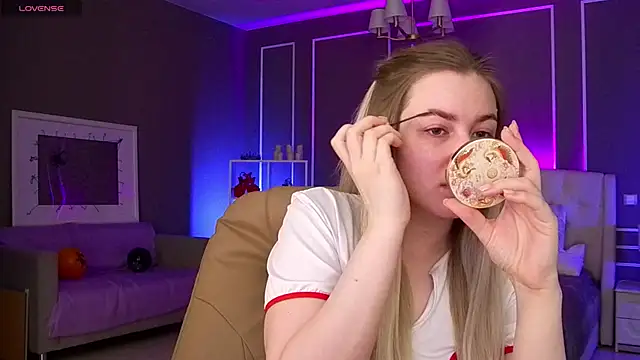 elinanortas online show from October 2025 01:04:02 AM