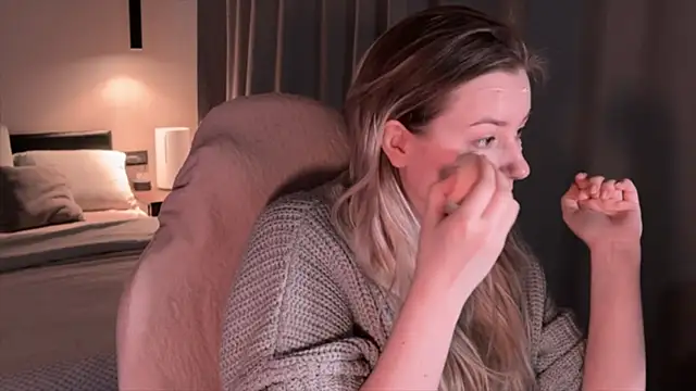 elinanortas online show from November 2025 02:44:02 AM