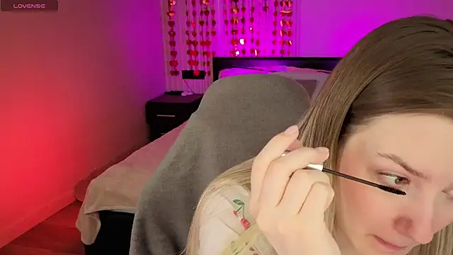 elinanortas online show from March 2026 06:02:02 AM