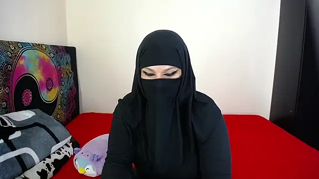 evelyn  salah online show from March 2026 09:28:01 PM