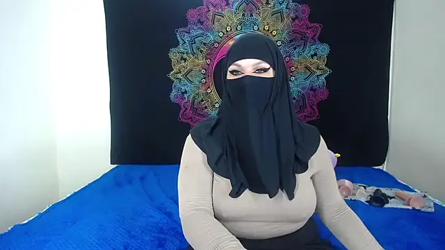 Snapshot of evelyn__salah chatting on November 2025 09:52:01 PM evelyn salah online show from November 2025 09:52:01 PM