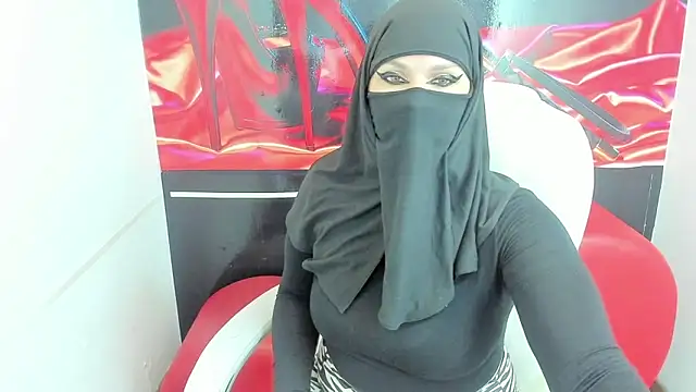 evelyn  salah online show from January 2026 09:51:01 PM