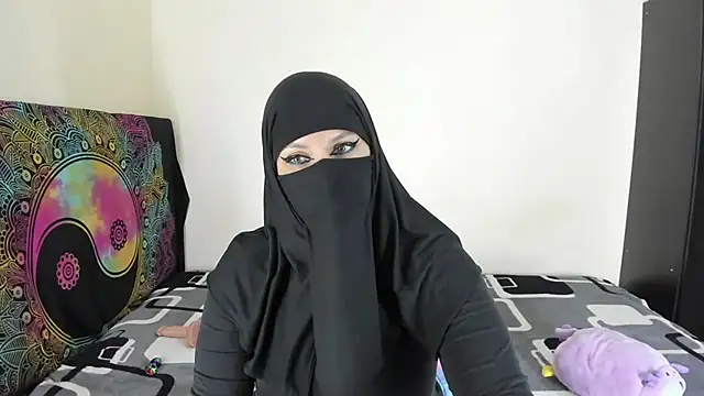 Snapshot of evelyn__salah chatting on July 2026 12:30:02 AM evelyn salah online show from July 2026 12:30:02 AM