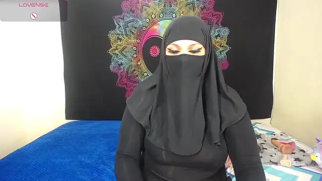 Snapshot of evelyn__salah chatting on October 2025 09:58:02 PM evelyn salah online show from October 2025 09:58:02 PM