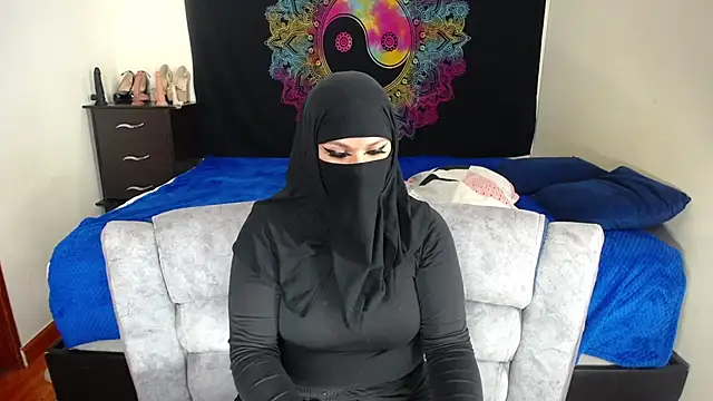 Snapshot of evelyn__salah chatting on November 2025 10:21:02 PM evelyn salah online show from November 2025 10:21:02 PM