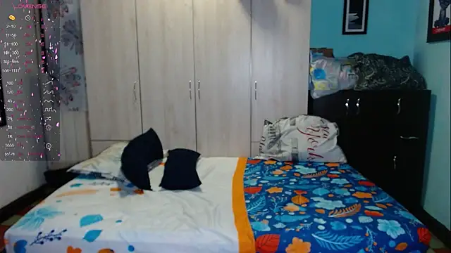 Mia sexy18  online show from April 2026 12:17:02 AM