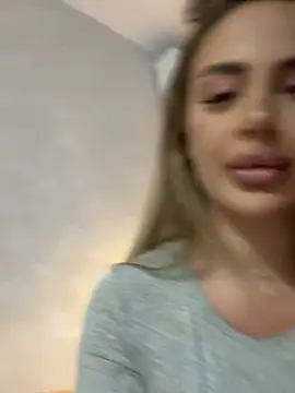 AshleySinn online show from October 2025 04:50:02 PM