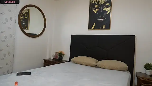 adellle online show from April 2026 09:49:01 AM