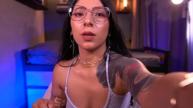 Snapshot of camila3__ chatting on November 2025 08:40:02 PM camila3 online show from November 2025 08:40:02 PM