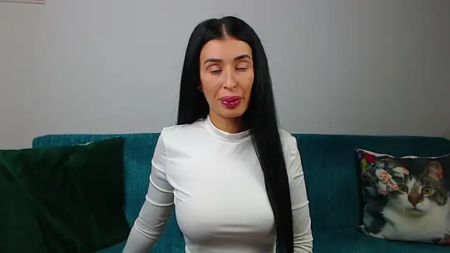 Snapshot of SaraDaisy chatting on October 2025 05:25:02 PM SaraDaisy online show from October 2025 05:25:02 PM