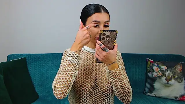 Snapshot of SaraDaisy chatting on November 2025 06:41:02 PM SaraDaisy online show from November 2025 06:41:02 PM