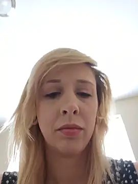 AmethystFoxx online show from June 2026 06:09:01 PM
