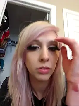 AmethystFoxx online show from September 2025 07:09:02 PM