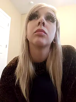 AmethystFoxx online show from January 2026 10:28:02 PM