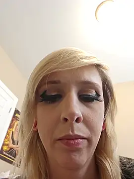 AmethystFoxx online show from June 2026 08:14:02 PM